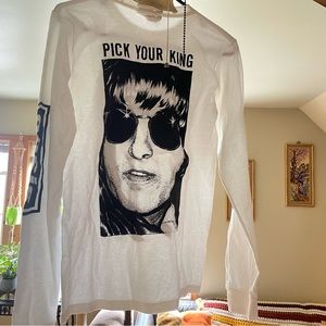 blur/oasis shirt size XS